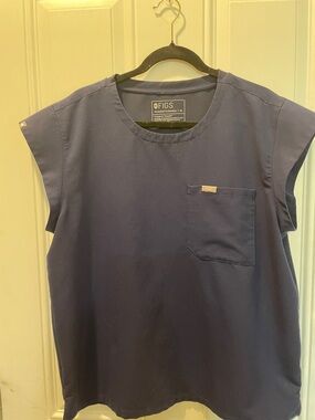 FIGS Navy Short-Sleeve Pocket Tee